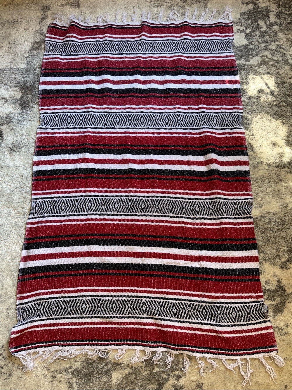 Earth Ragz Falsa Mexicana Blanket Red Black White Mexican Throw